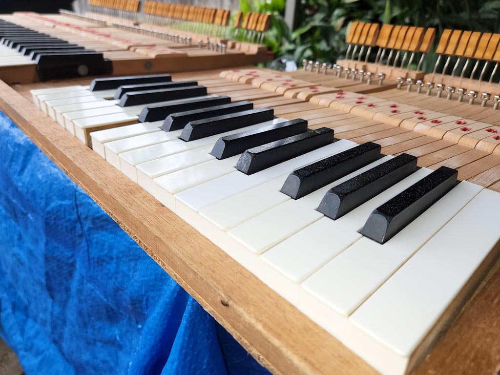 cleaning-ivory-piano-keys-prestige-piano-services